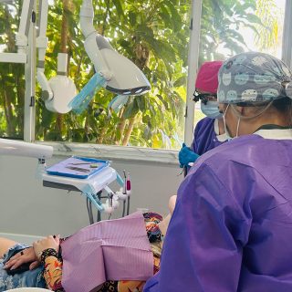 Dental office performing Tooth Extraction in Cape Coral