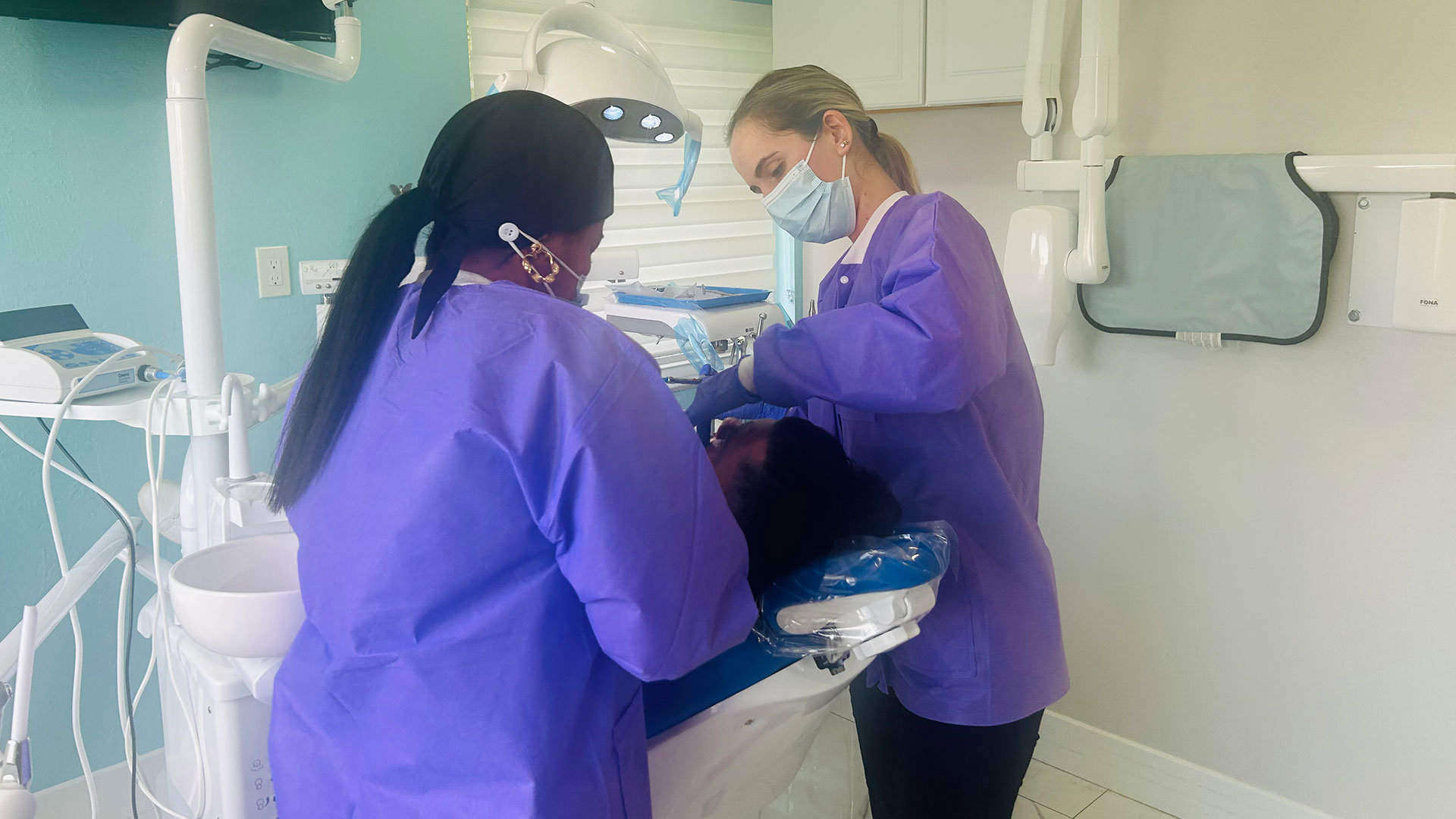 Dental Veneers in Cape Coral Dental veneers in Cape Coral designed for natural-looking cosmetic smile improvement