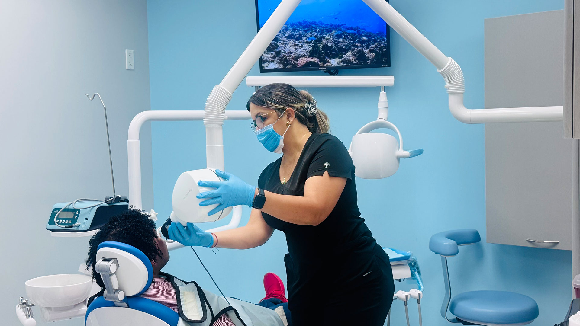Slider Dental Blush Sunrise - Lauderhill, Florida 33351.