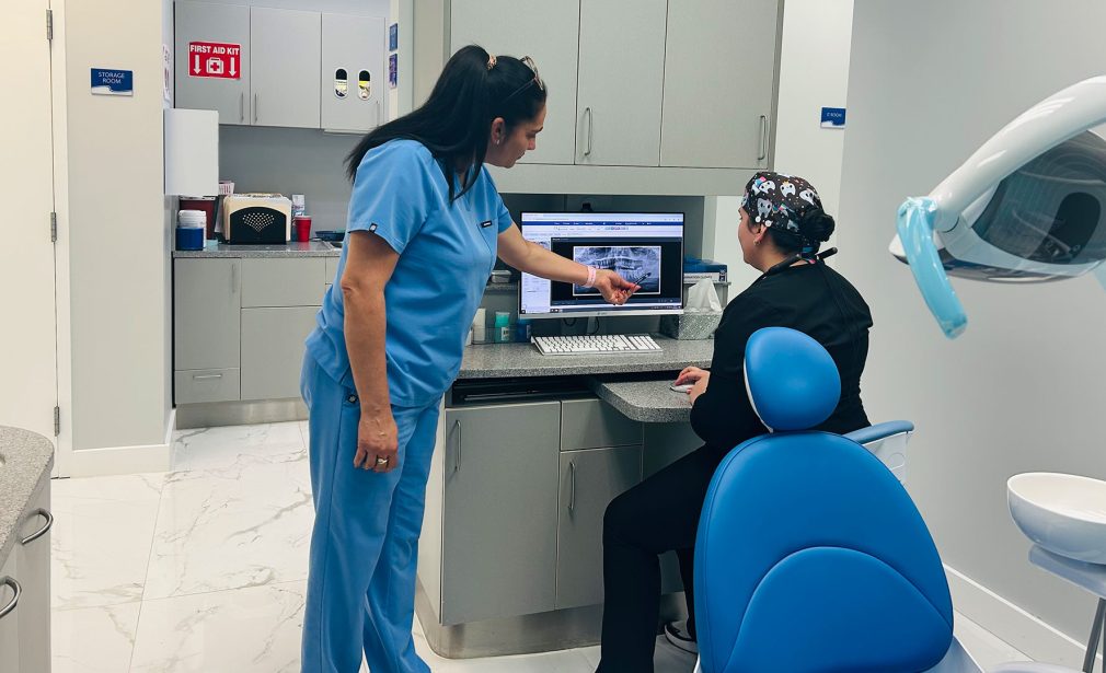 Dental veneers in Miami at Dental Blush