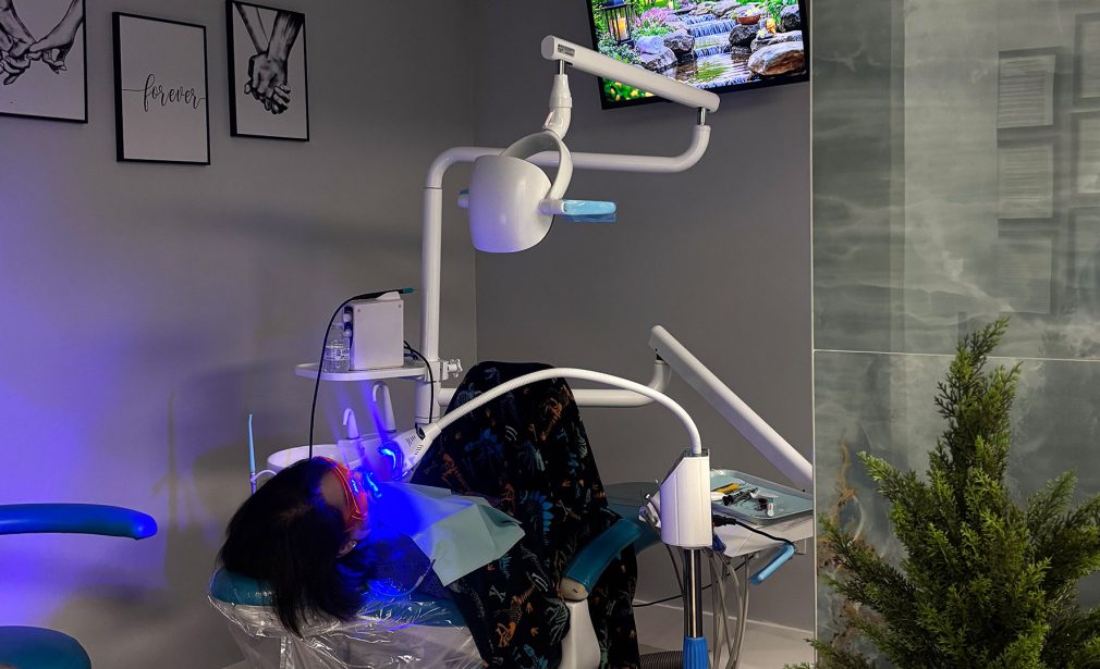 Teeth whitening in Miami FL Dental Blush 33184