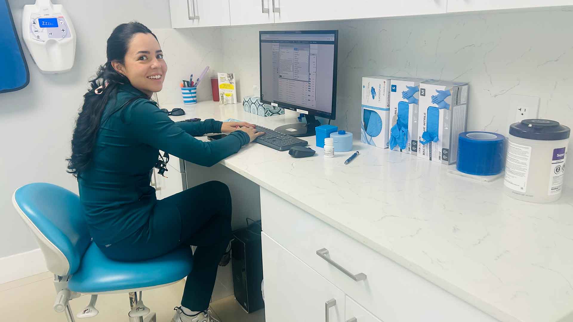 Dr. Geraldine Pullas working at Dental Blush